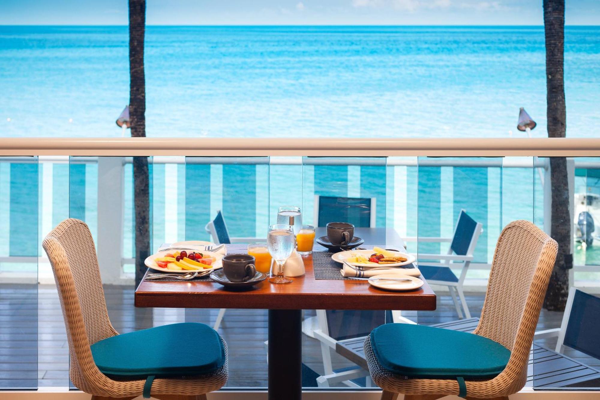 Waves Resort & Spa, Barbados, An Autograph Collection All-Inclusive Resort Saint James Exteriér fotografie