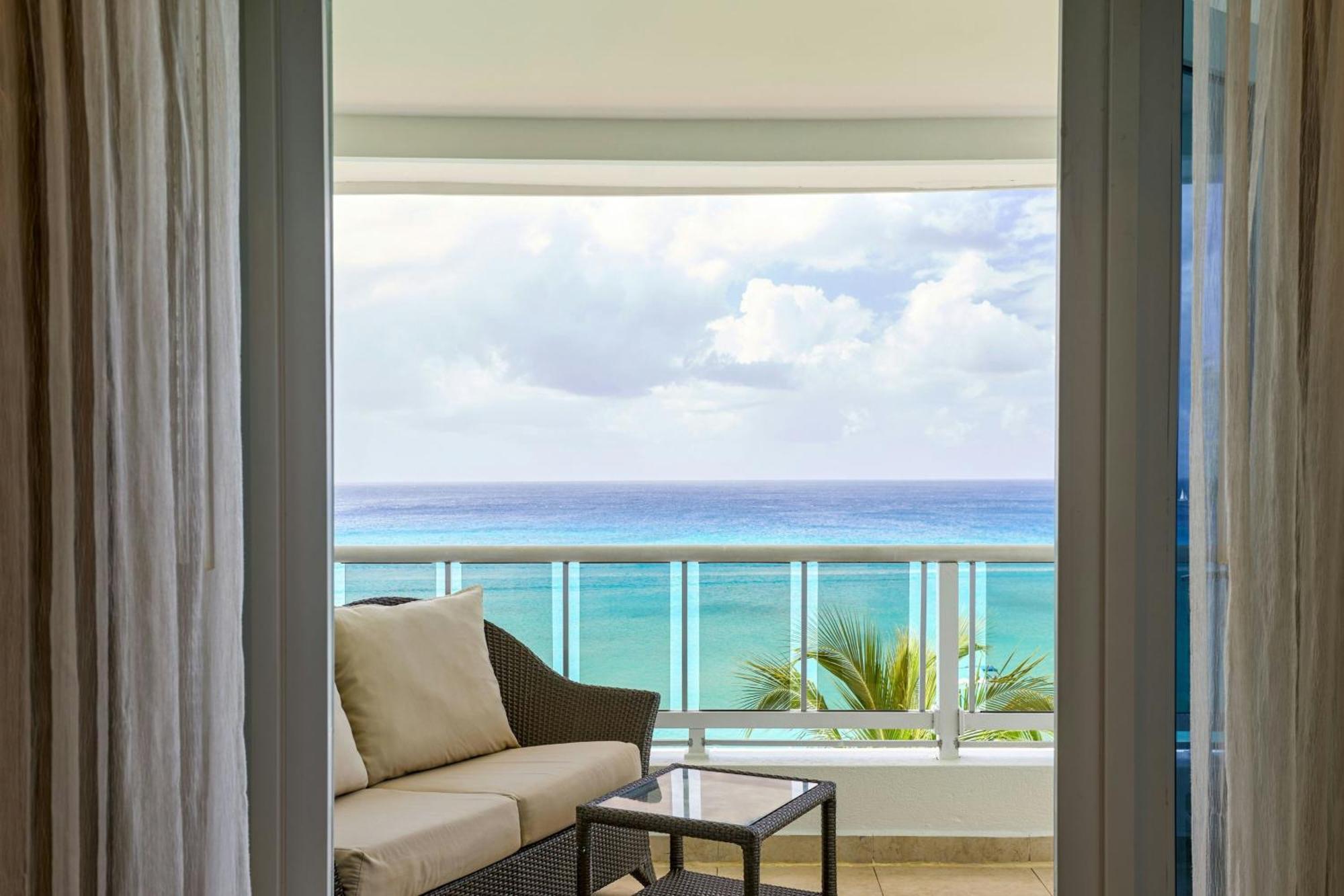 Waves Resort & Spa, Barbados, An Autograph Collection All-Inclusive Resort Saint James Exteriér fotografie